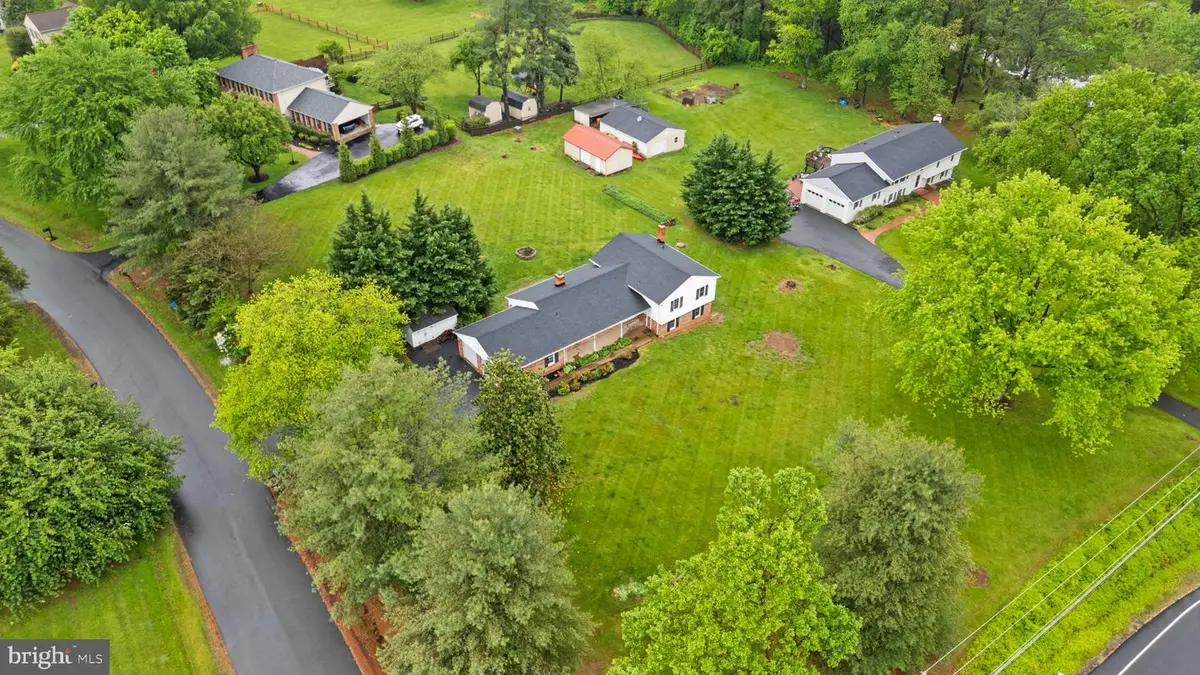 4000 Latham Dr, Haymarket, VA 20169 - Image #1