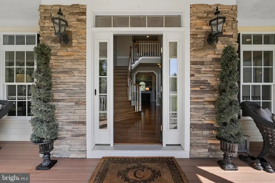 10004 Windy Hill Dr, Nokesville, VA 20181 - Image #2