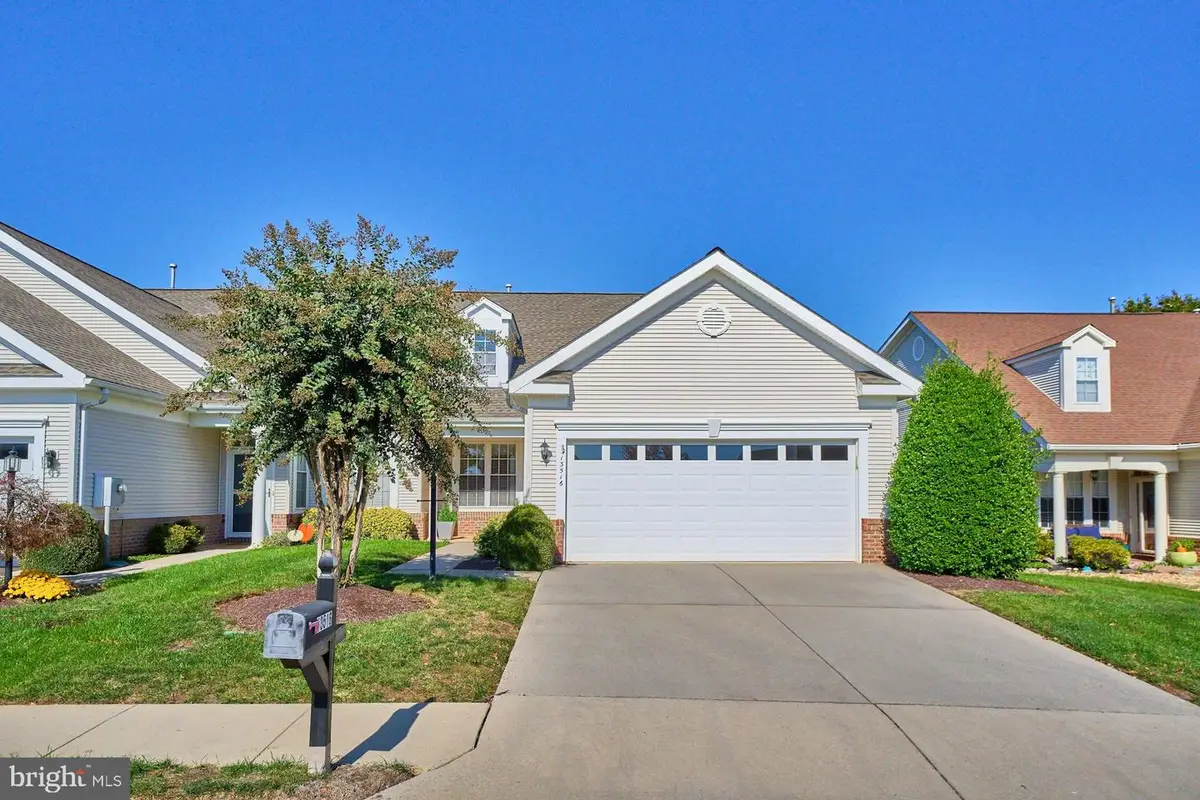 13516 Norwick Pl, Gainesville, VA 20155 - Image #1