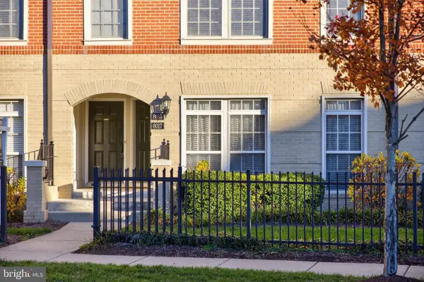 8015 Crescent Park Dr, GAINESVILLE, VA 20155