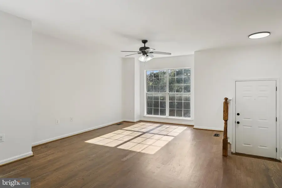 5154 Meeting Pl, Woodbridge, VA 22193 - Image #3