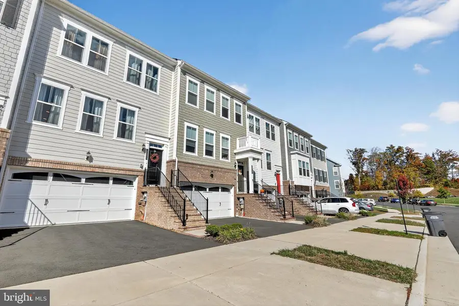 17292 Turnstone Dr, Dumfries, VA 22026 - Image #2