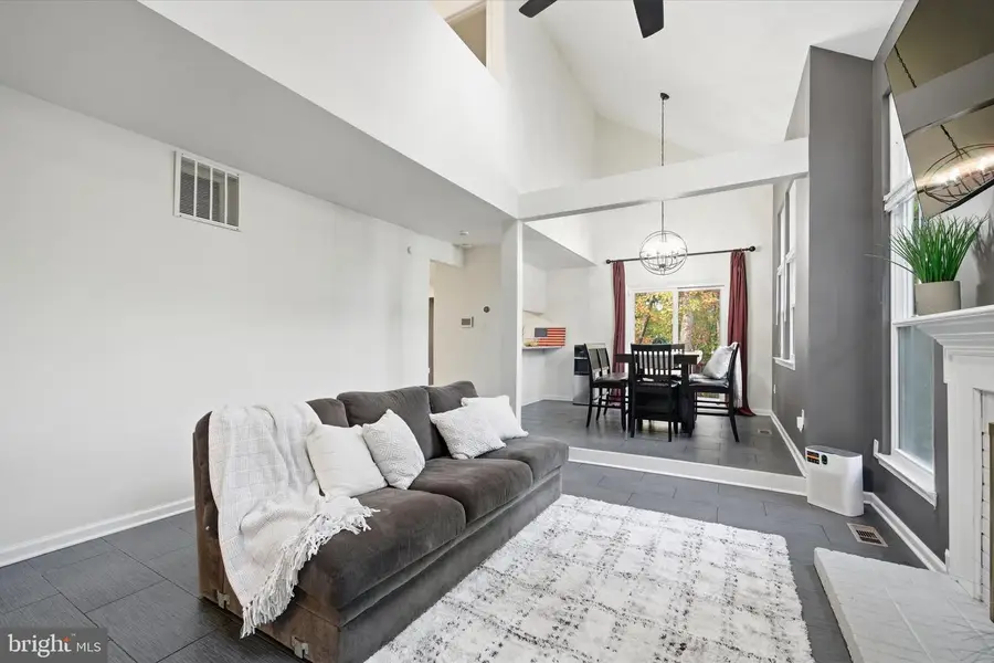 3098 Fennegan Ct, Woodbridge, VA 22192 - Image #3