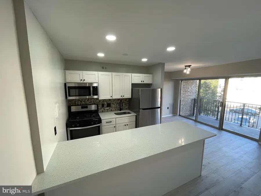 12751 Dara Dr #102, Woodbridge, VA 22192 - Image #2