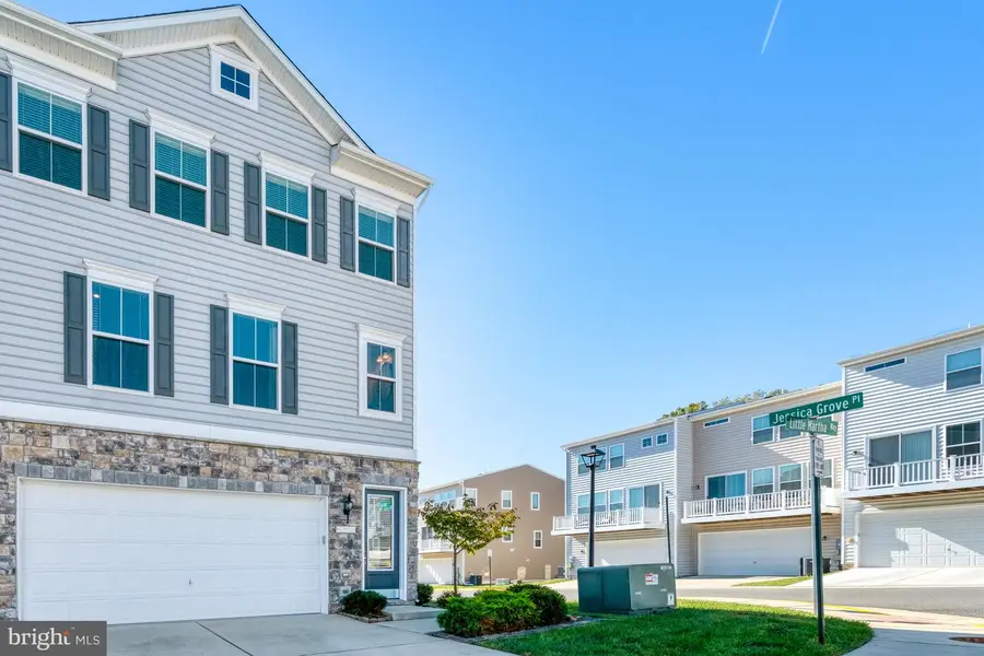 5019 Little Martha Way, Woodbridge, VA 22192 - Image #3