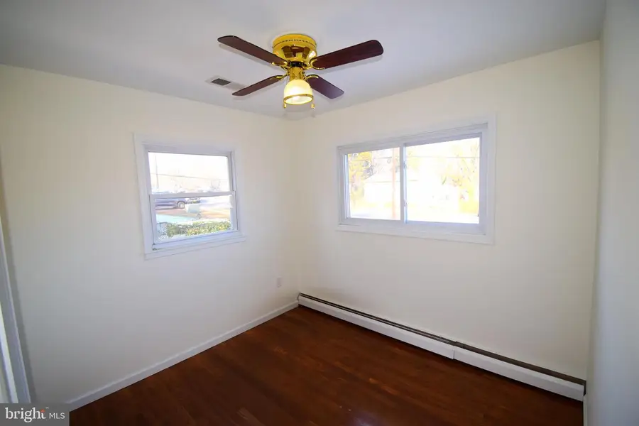 14416 Meridian Dr, Woodbridge, VA 22191 - Image #3