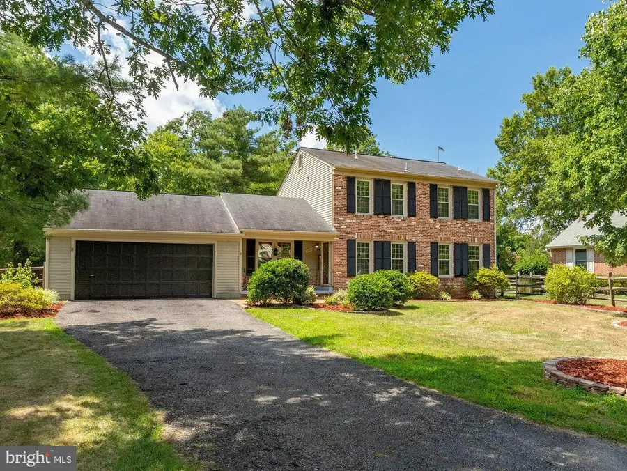 12020 Torrey Pine Ct, Woodbridge, VA 22192 - Image #2