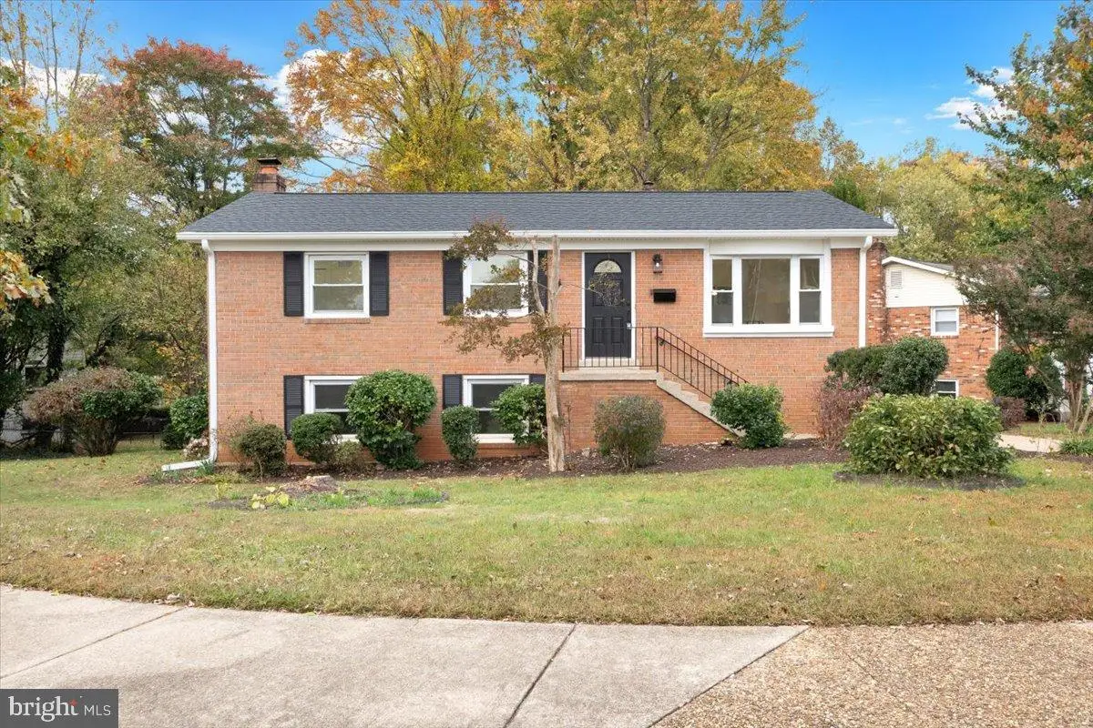 14624 Danville Rd, Woodbridge, VA 22193 - Image #1