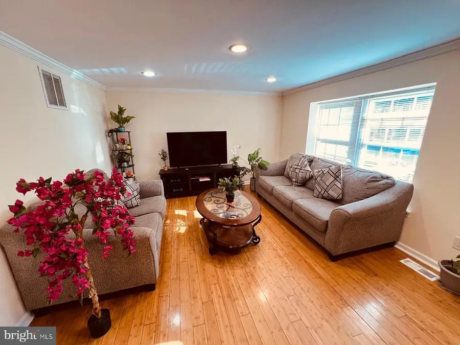 3331 Wyndale Ct, Woodbridge, VA 22192 - Image #2