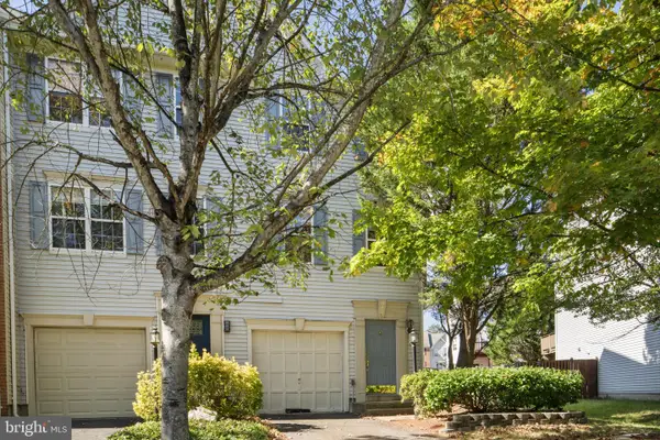 8432 Limbaugh Way, BRISTOW, VA 20136