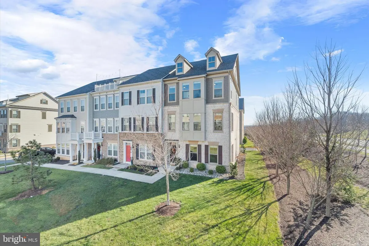 2033 Alder Ln, Dumfries, VA 22026 - Image #1