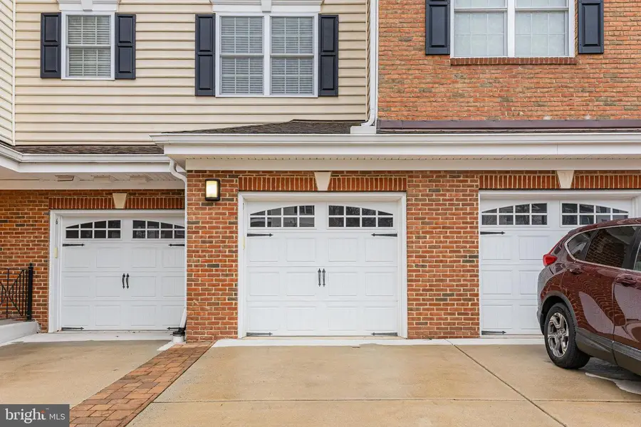 15110 Heather Mill Ln #201, Haymarket, VA 20169 - Image #2