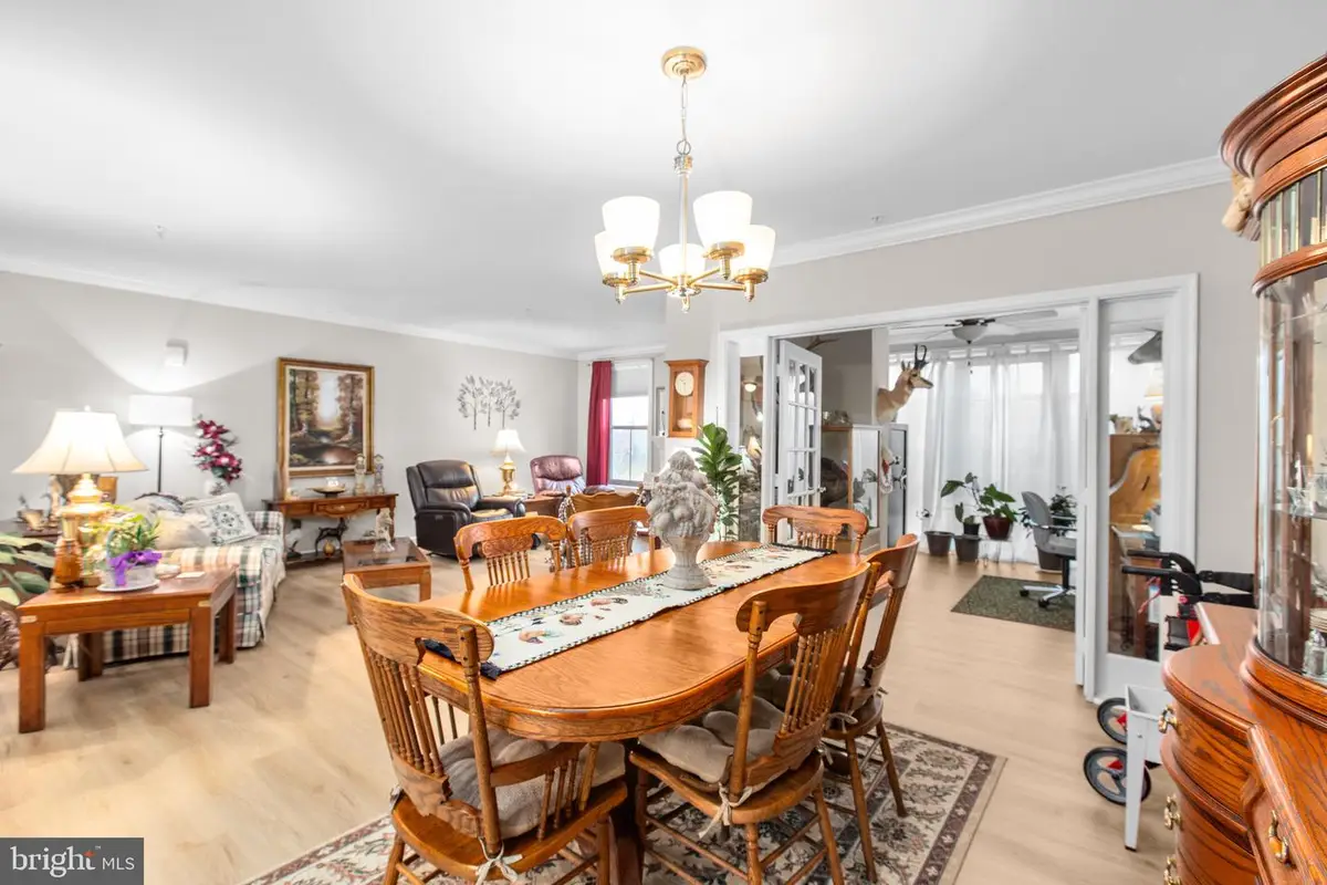 485 Harbor Side St #412, Woodbridge, VA 22191 - Image #1