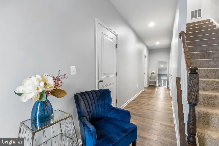 1592 Dorothy Ln, Woodbridge, VA 22191 - Image #3