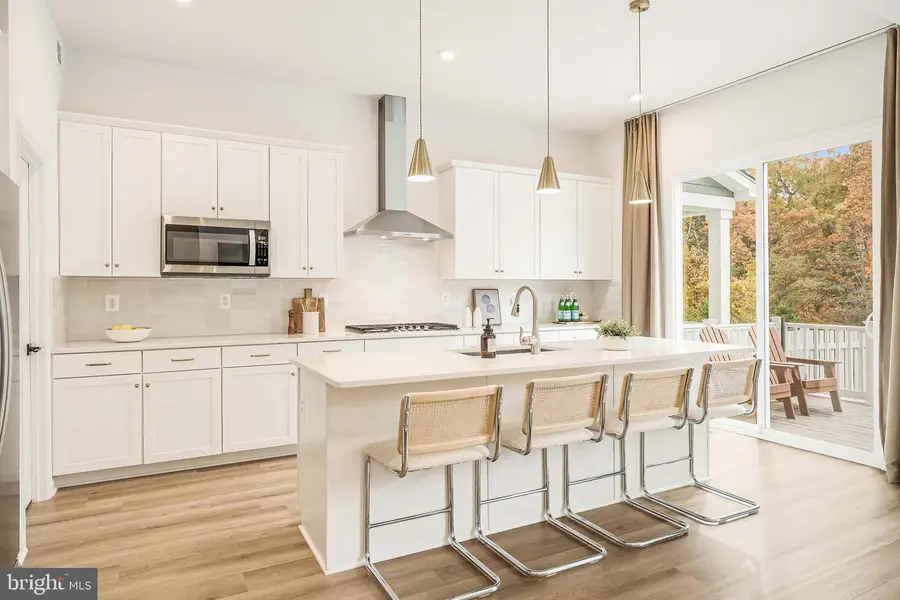 18260 Moss Garden Rd, Dumfries, VA 22026 - Image #3