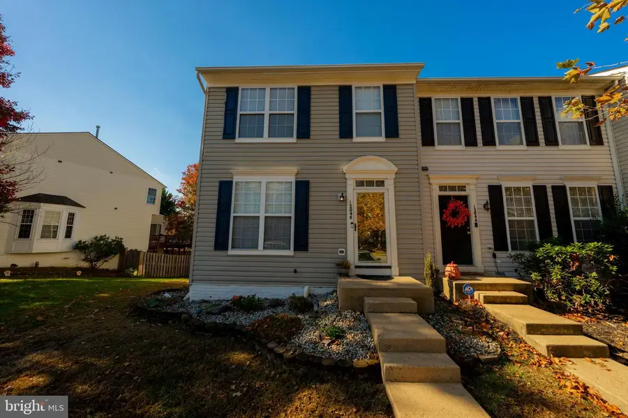 12048 Elliots Oak Pl, Bristow, VA 20136 - Image #2