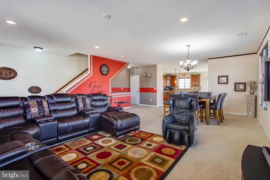 14762 Mason Creek Cir, Woodbridge, VA 22191 - Image #2