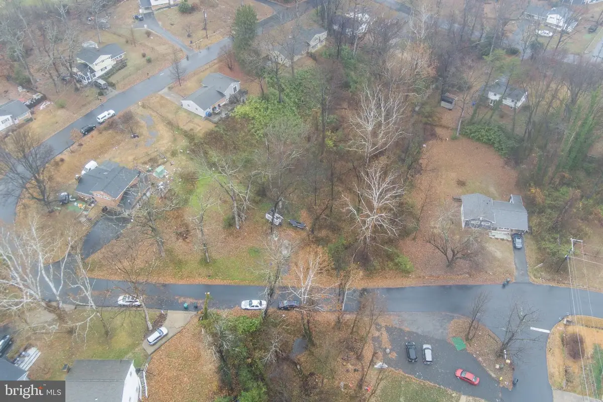 19017 Barnette Cir, Triangle, VA 22172 - Image #1