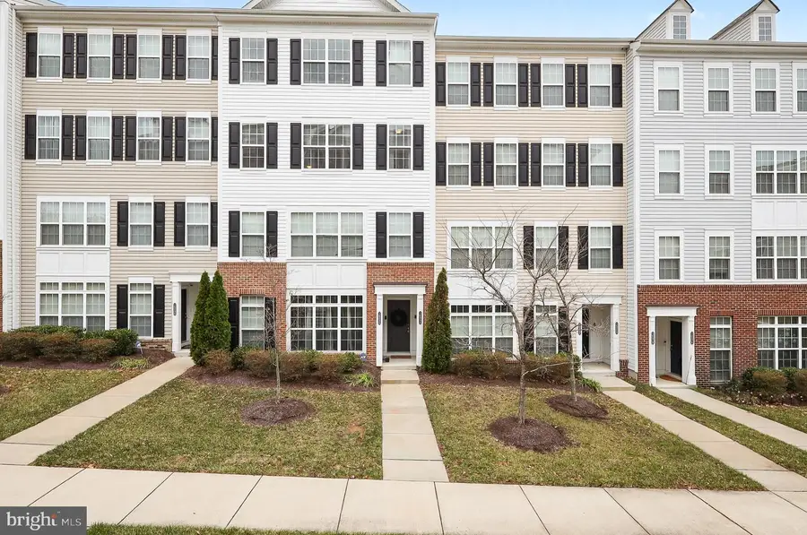 16884 Porters Inn Dr, Dumfries, VA 22026 - Image #2