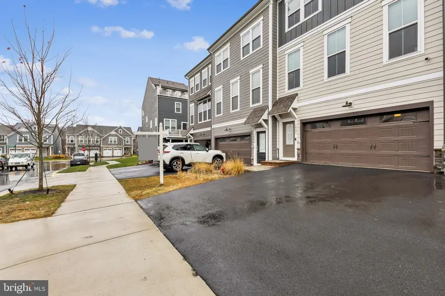 1697 Beech Leaf St, Dumfries, VA 22026 - Image #2