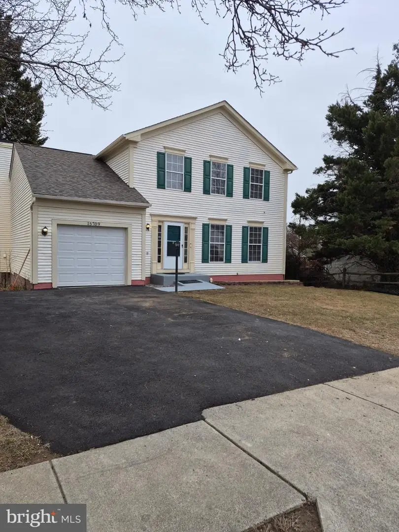 15709 Beau Ridge Dr, Woodbridge, VA 22193 - #1