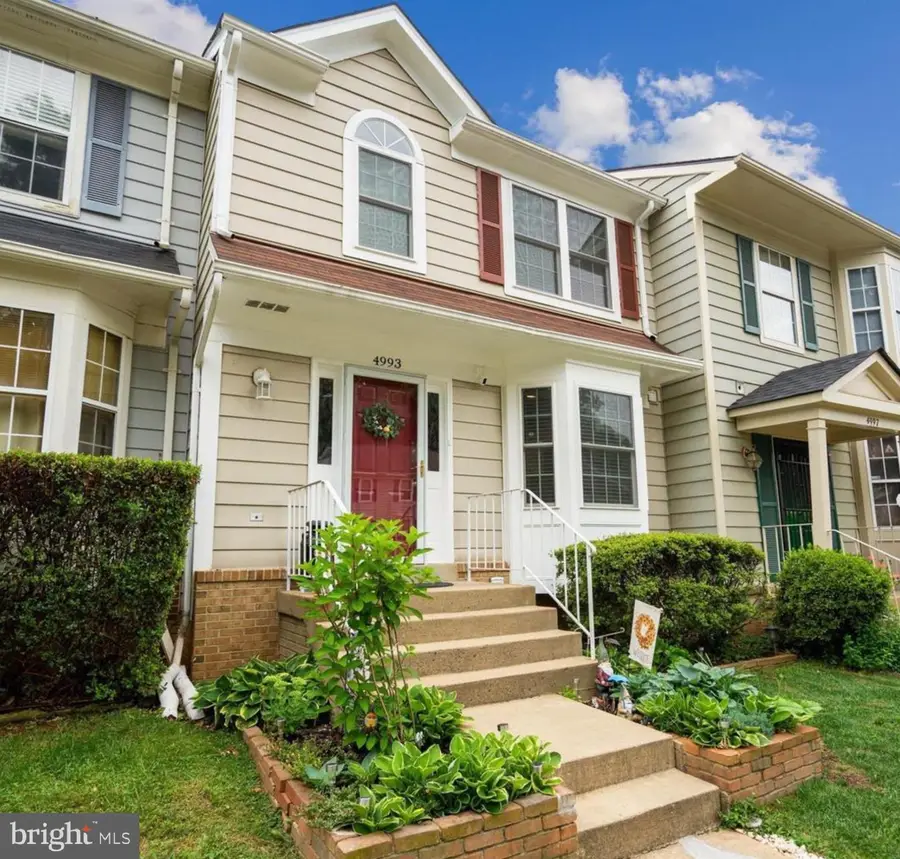 4993 Lambsgate Ln, Woodbridge, VA 22193 - Image #2