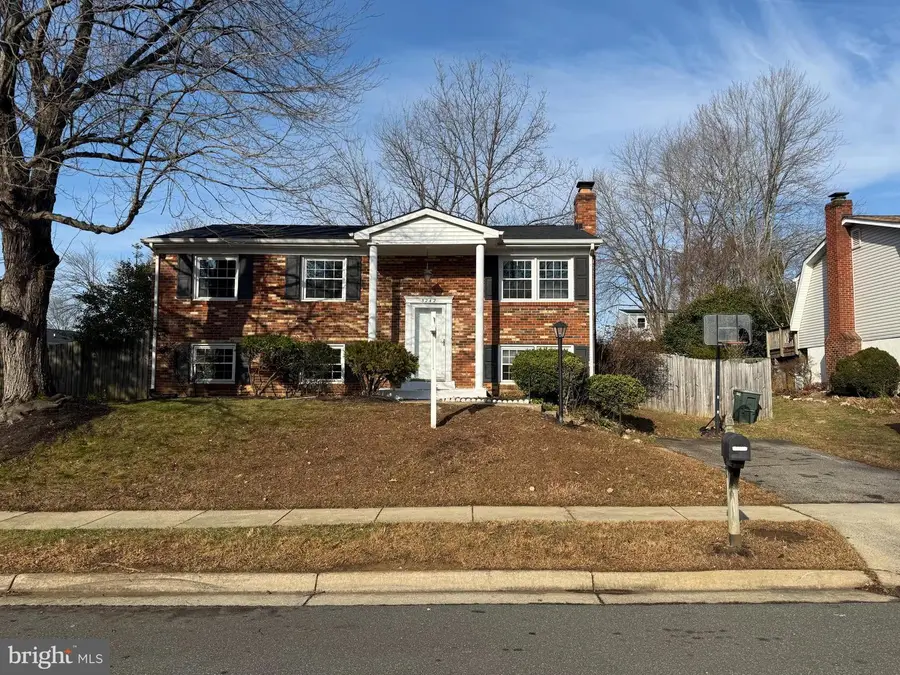 5242 Midway Ct, Woodbridge, VA 22193 - Image #3