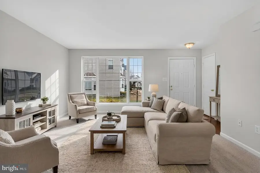 3354 Cape May Ct, Dumfries, VA 22026 - Image #2