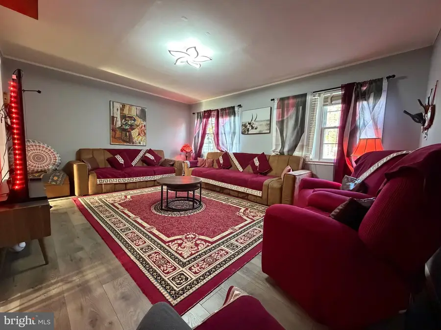 2927 Pheasant Ln, Woodbridge, VA 22191 - Image #3