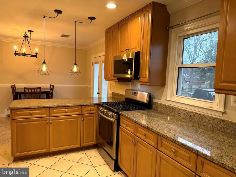 7713 Huron Dr, Gainesville, VA 20155 - Image #3