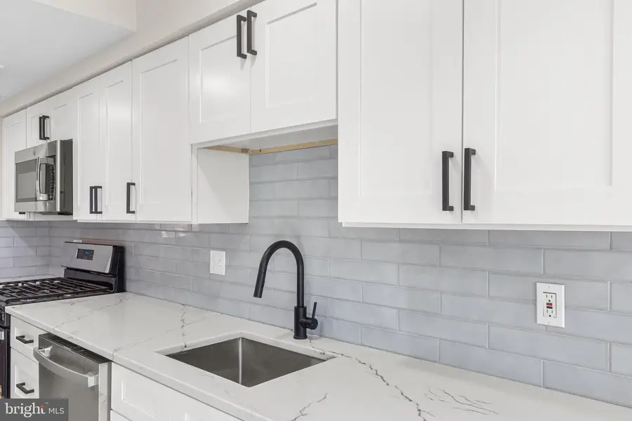 14829 Emberdale Dr, Woodbridge, VA 22193 - Image #2