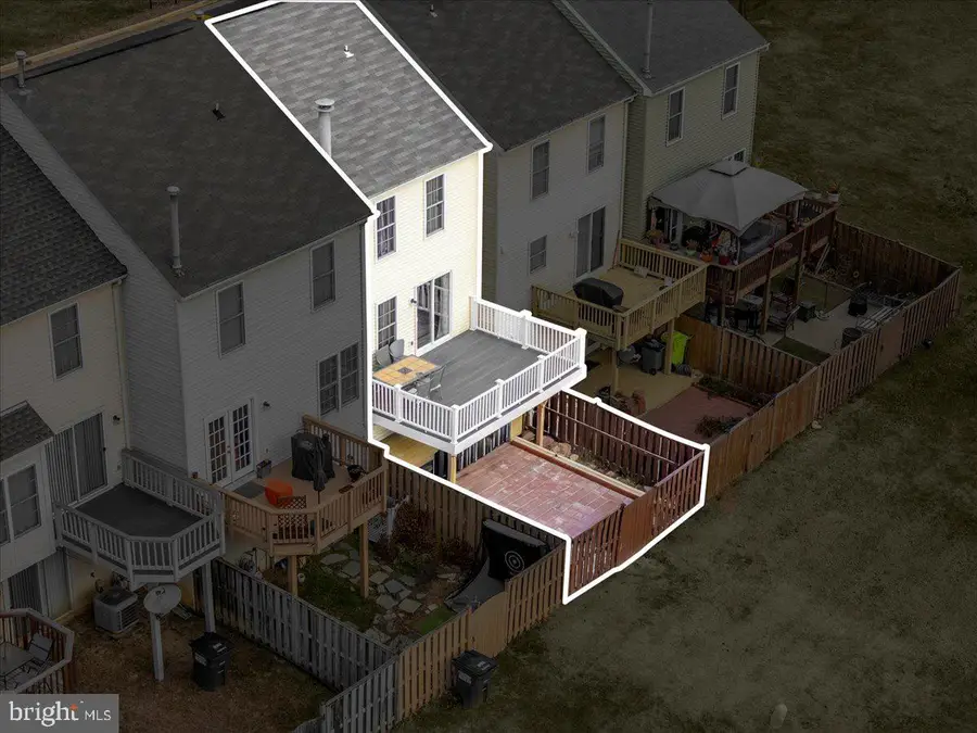 12729 Hunterbrook Dr, Woodbridge, VA 22192 - Image #3