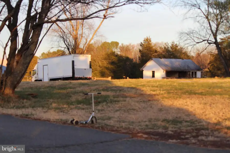 10410 Kettle Run Rd, Nokesville, VA 20181 - Image #3