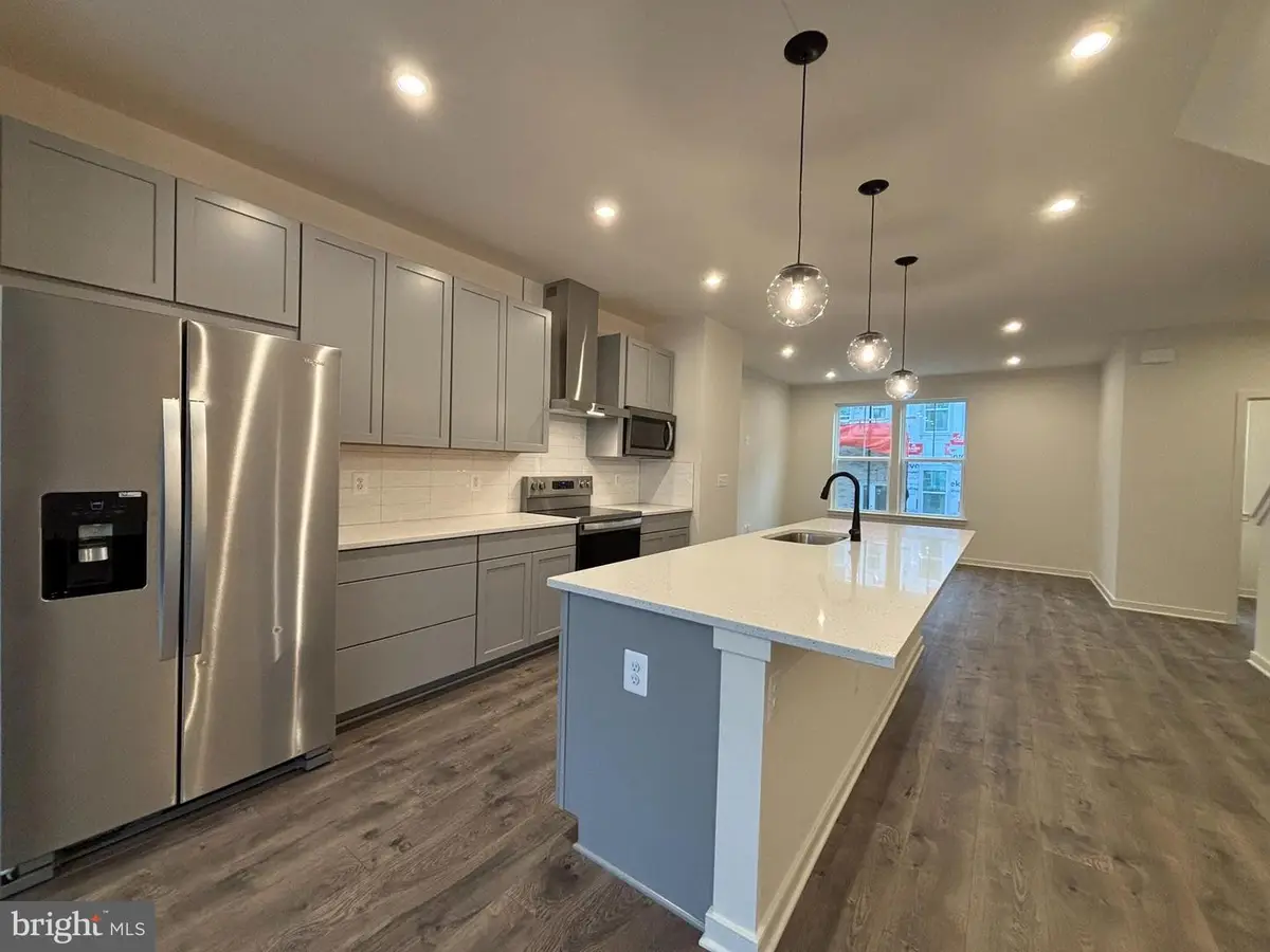 17954 Alicia Ave, Dumfries, VA 22026 - Image #1