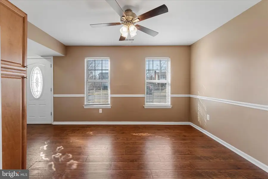 14367 Springbrook Ct, Woodbridge, VA 22193 - Image #2