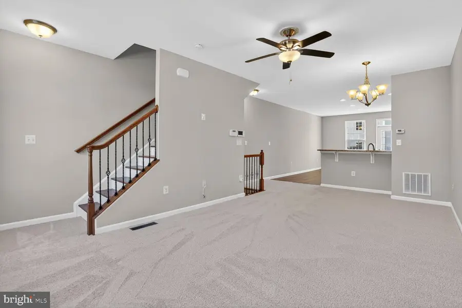 1731 Dorothy Ln, Woodbridge, VA 22191 - Image #2