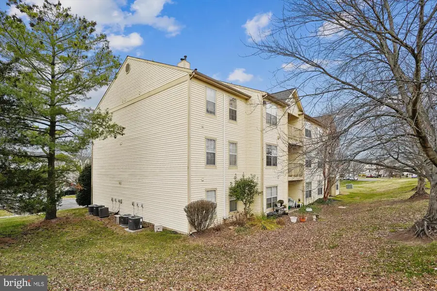 10998 Koman Cir #204, Manassas, VA 20109 - Image #3