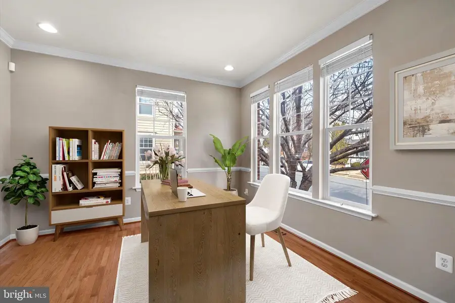 8896 Song Sparrow Dr, Gainesville, VA 20155 - #3