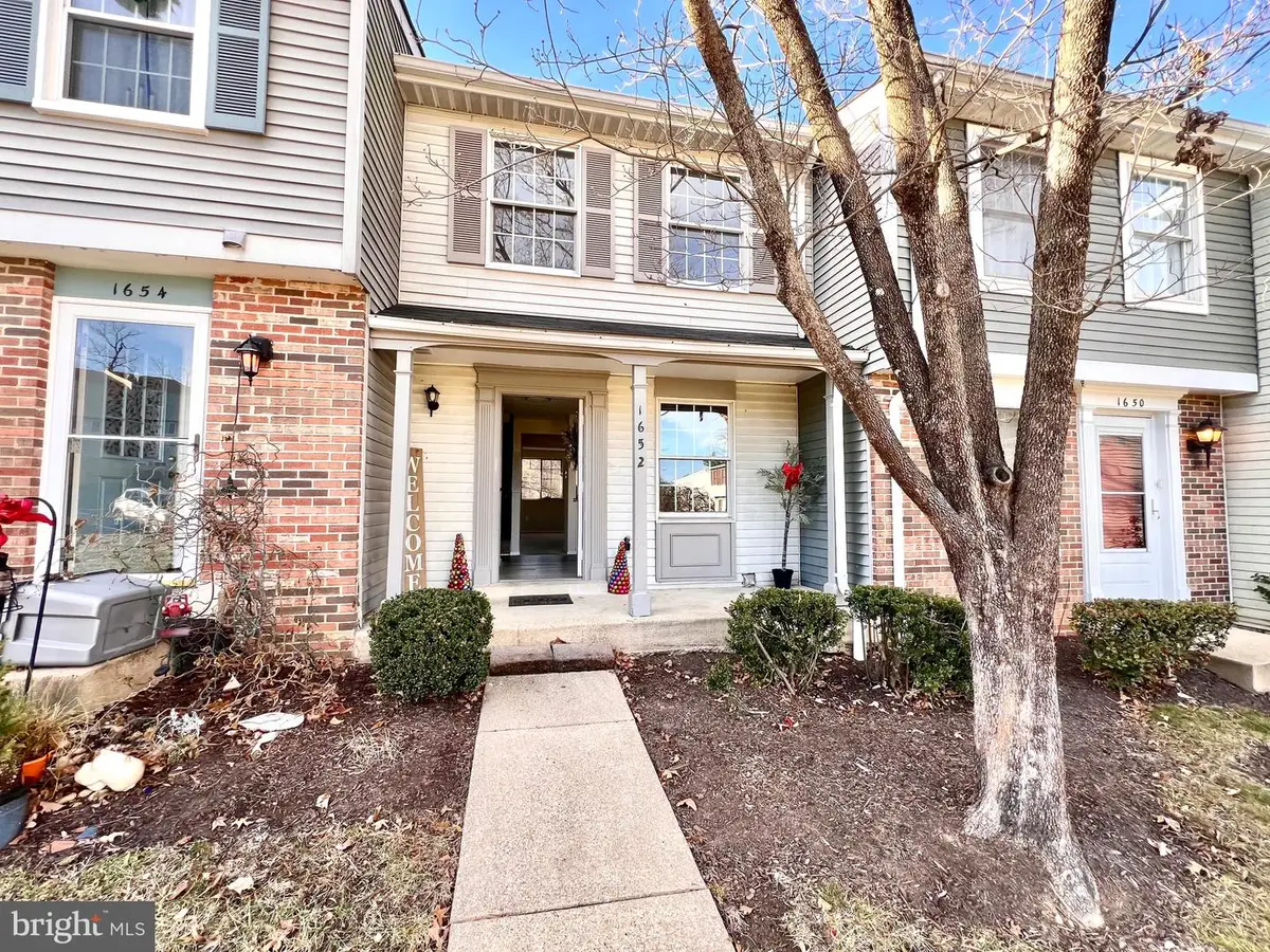 1652 Thenia Pl, Woodbridge, VA 22192 - Image #1