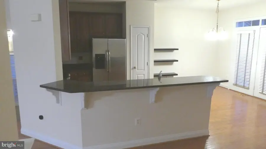 16456 Kenneweg Ct, Woodbridge, VA 22191 - Image #3