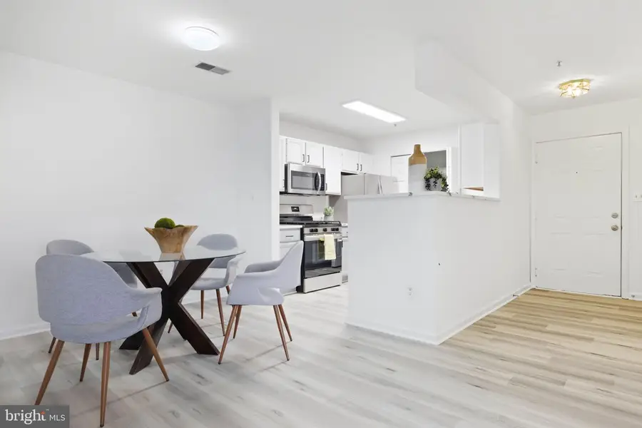 8075 Lacy Dr #101, Manassas, VA 20109 - Image #3