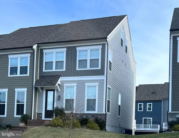 1733 Autumn Maple Leaf Dr, DUMFRIES, VA 22026