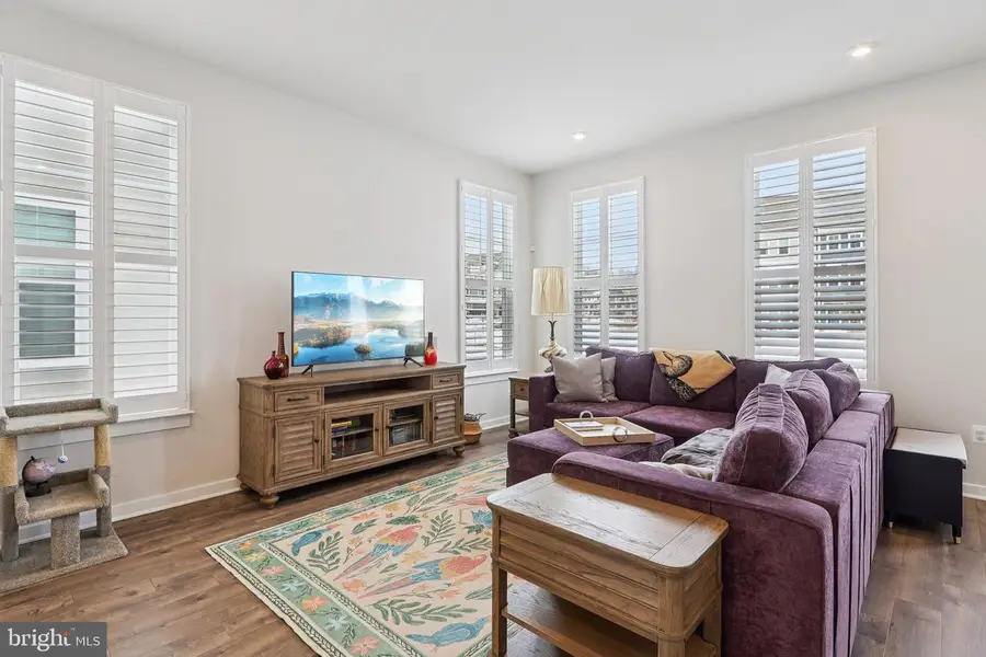 1733 Autumn Maple Leaf Dr, Dumfries, VA 22026 - #3