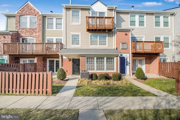 4047 Chetham Way, WOODBRIDGE, VA 22192