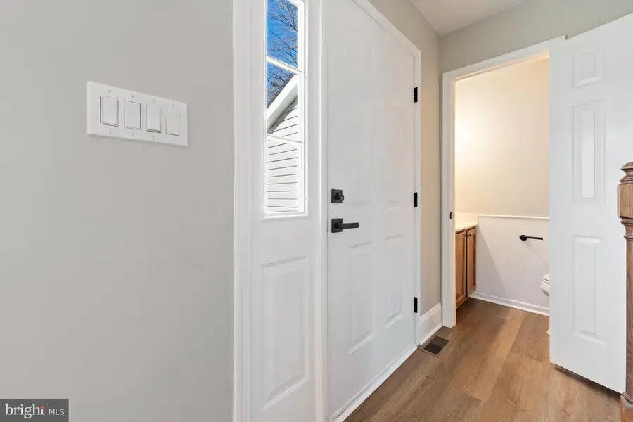 15689 Pike Trl, Dumfries, VA 22025 - Image #2