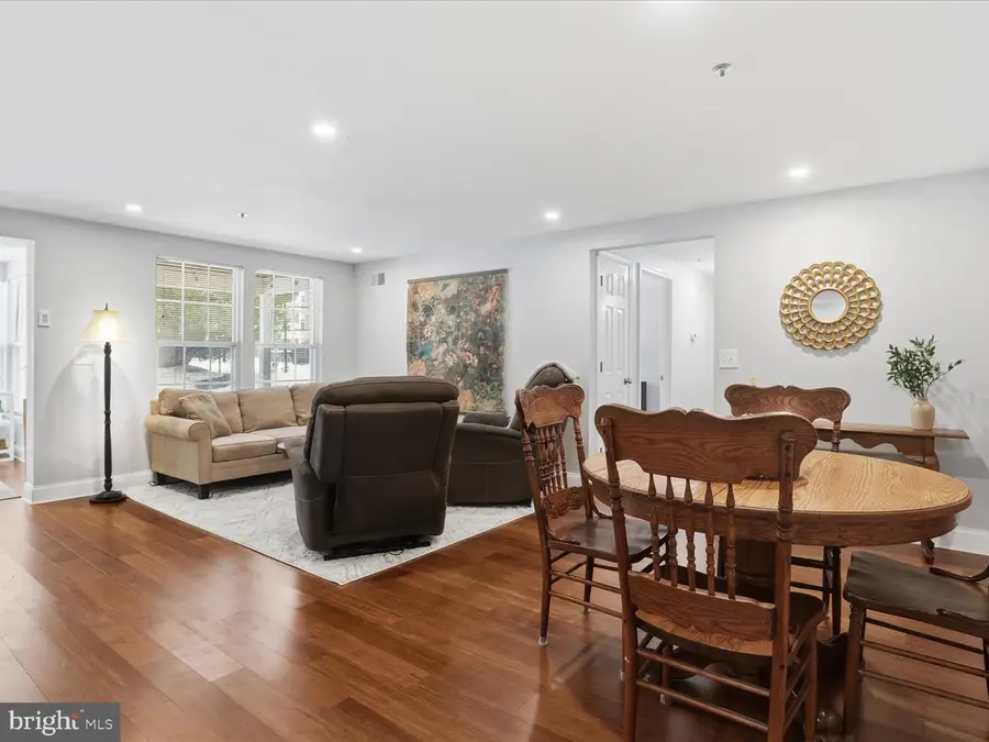 3620 Sherbrooke Cir #103, Woodbridge, VA 22192 - Image #2