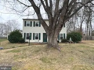 5327 Satterfield Dr, Woodbridge, VA 22193 - Image #2