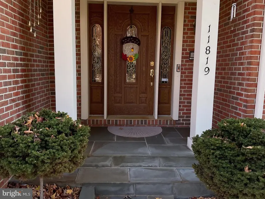 11819 Troika Ct, Woodbridge, VA 22192 - Image #2