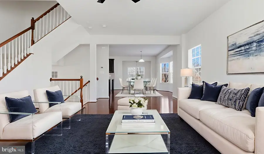 12690 Lakeside Ct, Woodbridge, VA 22192 - Image #2