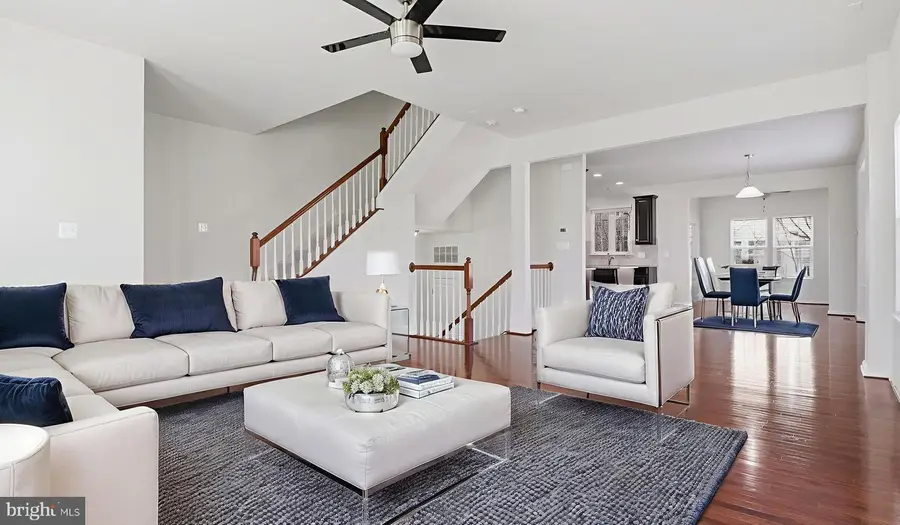 12690 Lakeside Ct, Woodbridge, VA 22192 - Image #3